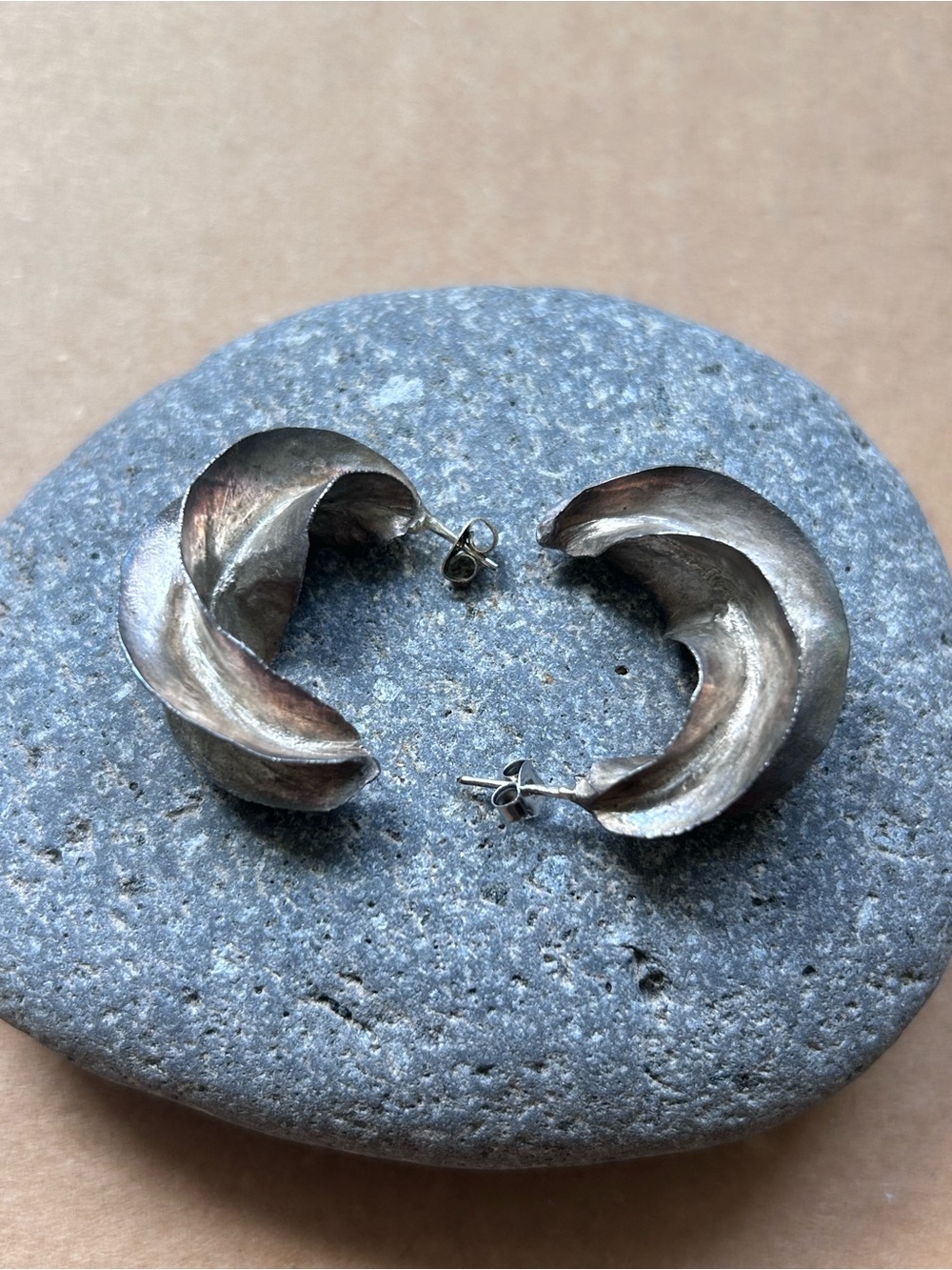Vintage modernistic/ sculptural earrings!